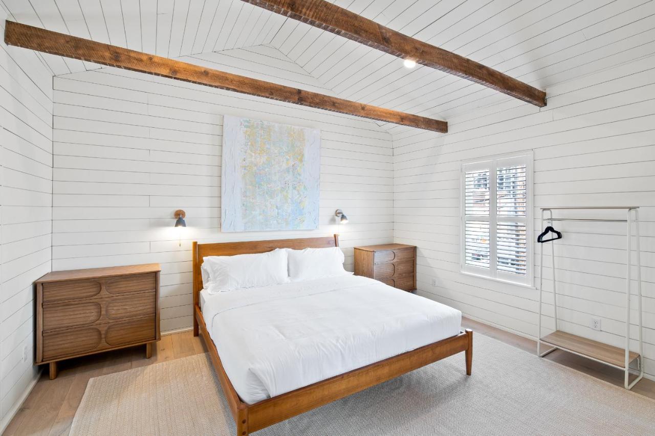 Boutique Room Steps From Downtown Mall Rose Jean Room 3 Charlottesville Extérieur photo