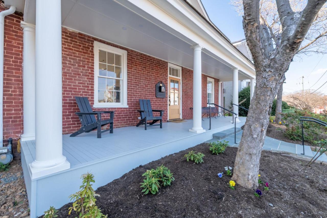 Boutique Room Steps From Downtown Mall Rose Jean Room 3 Charlottesville Extérieur photo
