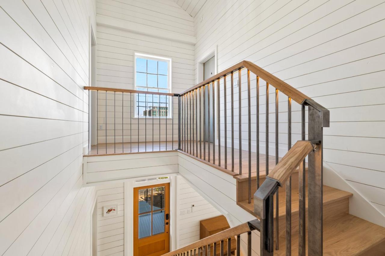 Boutique Room Steps From Downtown Mall Rose Jean Room 3 Charlottesville Extérieur photo